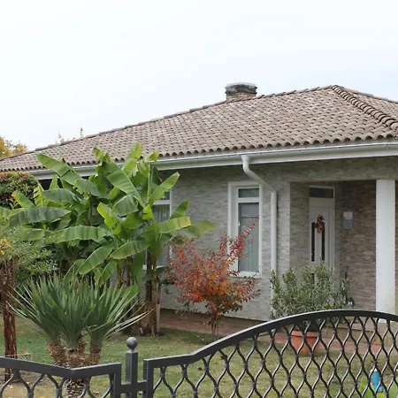 Harmath Vendeghaz Semesterbostad